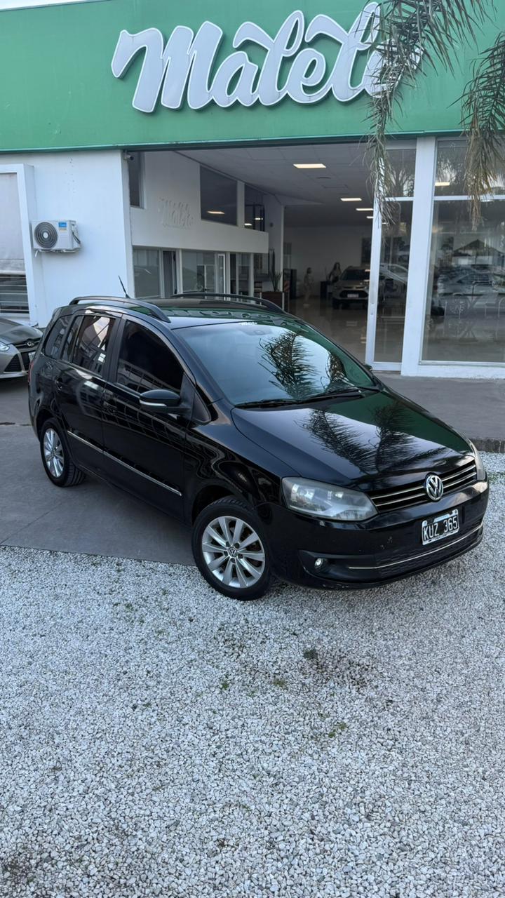 VOLKSWAGEN - SURAN  - 1.6 MANUAL  - 2012